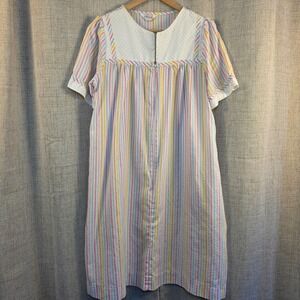 VTG Kingly Pastel Striped Polka Dot House Dress M Zip Front Pockets Muumuu USA